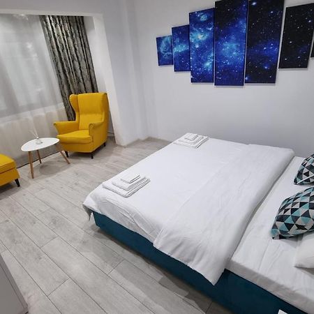 Stone Bridge Apartment Iasi Eksteriør bilde